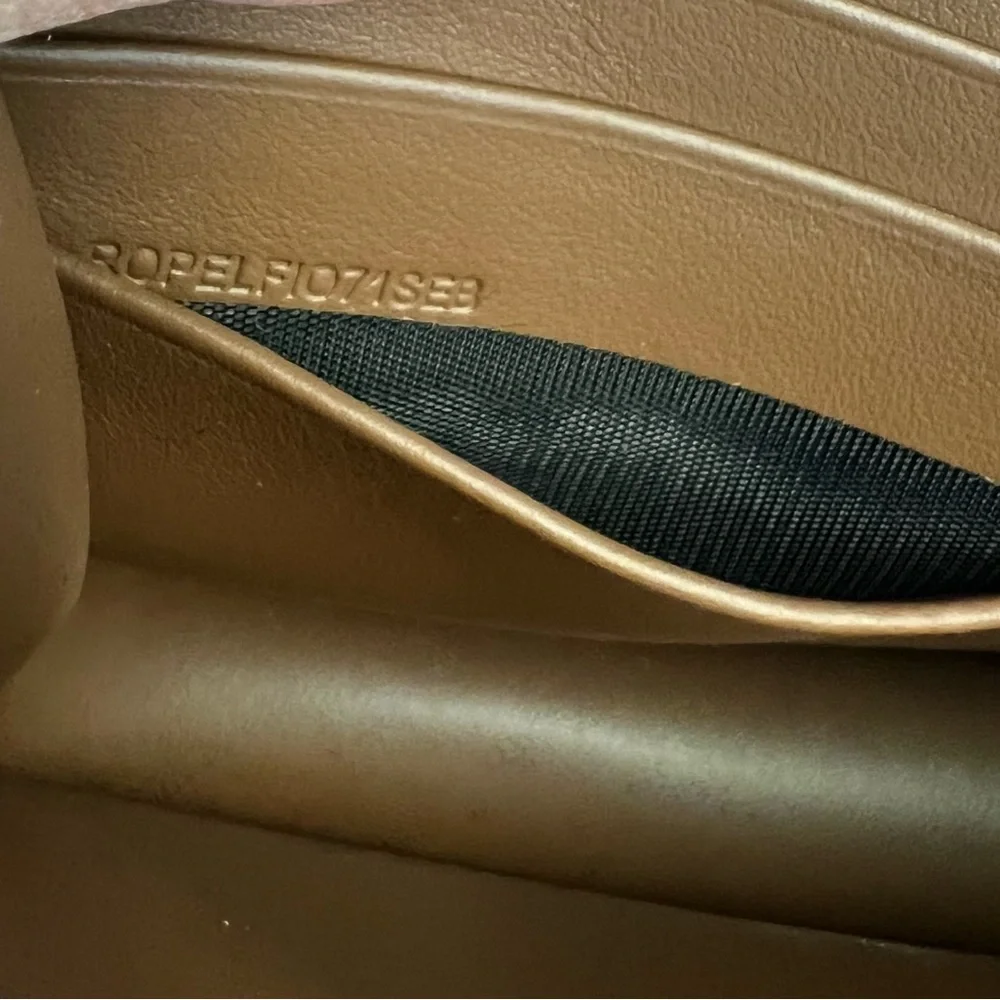 Burberry Hampshire Crossbody House Check Derby In Tan - Picture 11 of 12